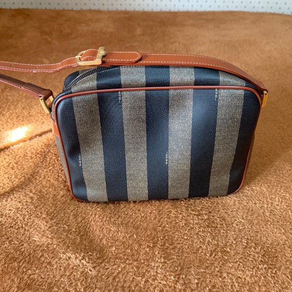 Vintage Fendi Camera Bag - Picture 2 of 4